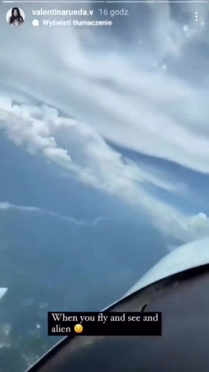 B体育官网-太阳报：菲利克斯女友声称在飞机上拍到UFO，飞行速度惊人