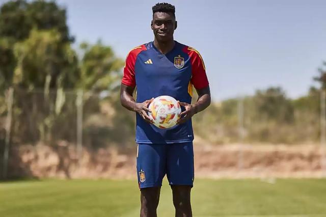 1722916282277038912.jpg 1722915515736.jpg